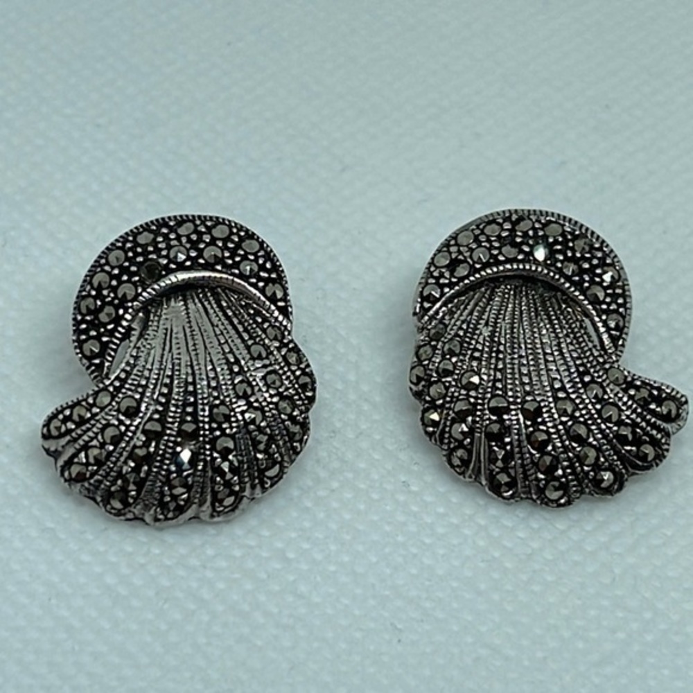 Elegant 925 silver Swarovski earrings